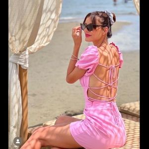 LINEN BLEND DRESS - Zara
PALE PINK - REF. 7385/365